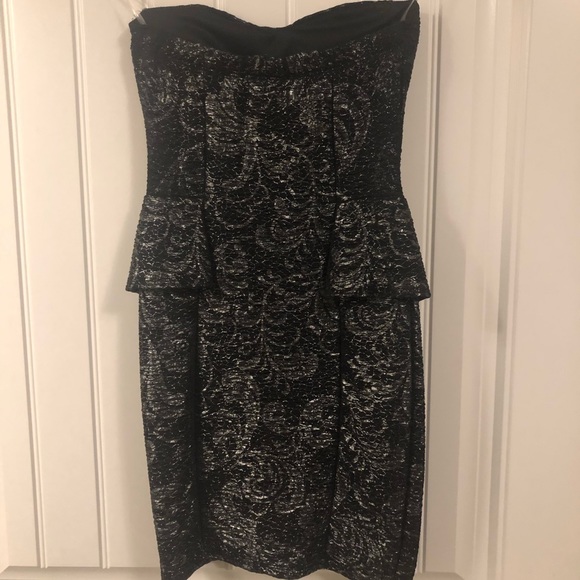 Dress - Picture 5 of 6